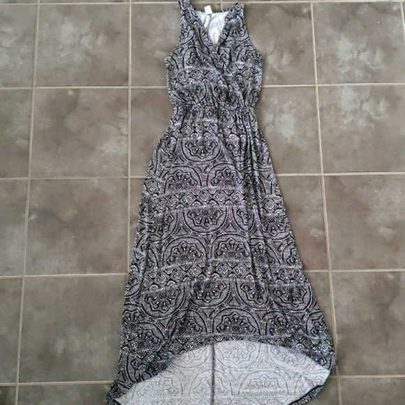 Old Navy Maxi Dress - Picture 4 of 4